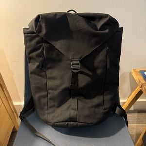 Everlane ReNew Rucksack - Black - LIKE NEW